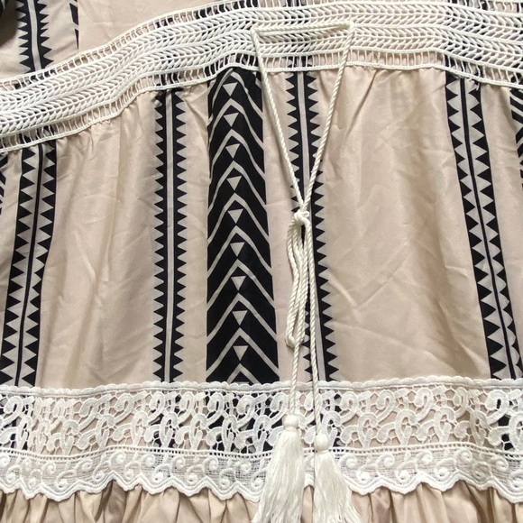 Womens Dress Large Pink Black Striped Smocked 3/4 Sleeve Lace - Picture 2 of 8